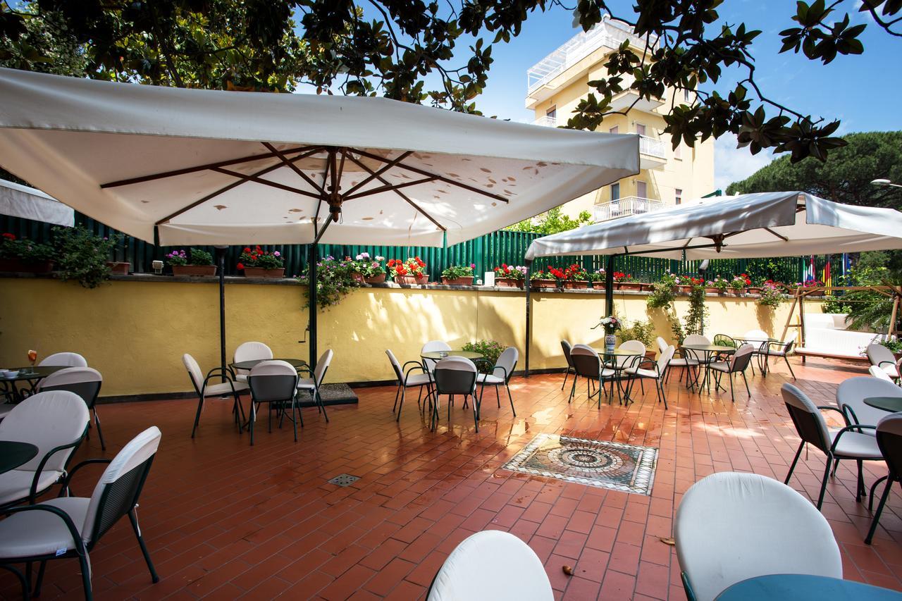 Hotel Villa Serena Castellammare di Stabia Exterior photo